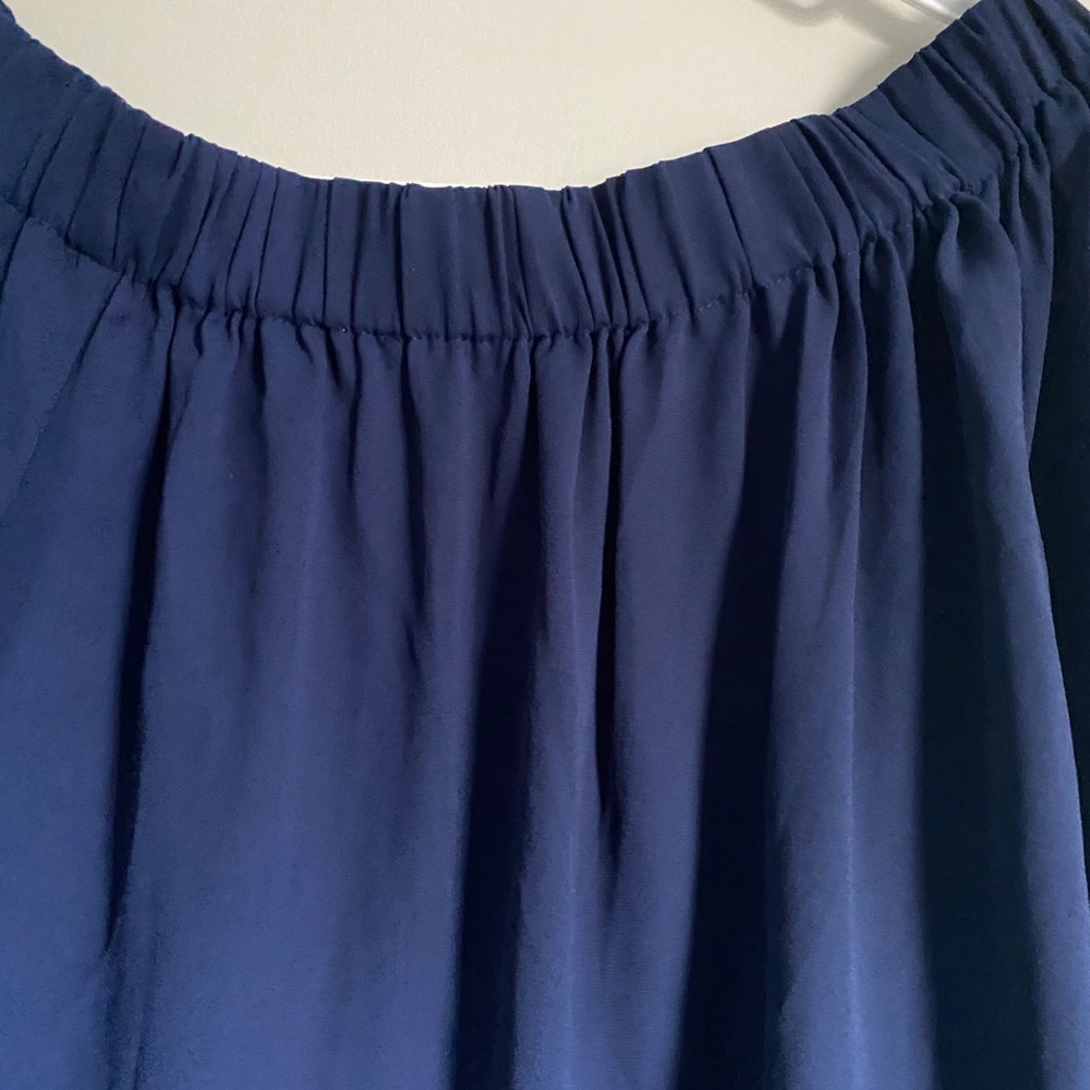 Blue top - Picture 2 of 3